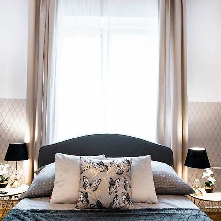 Clicktheflat Royal Route Warecka Apart Rooms Варшава Экстерьер фото