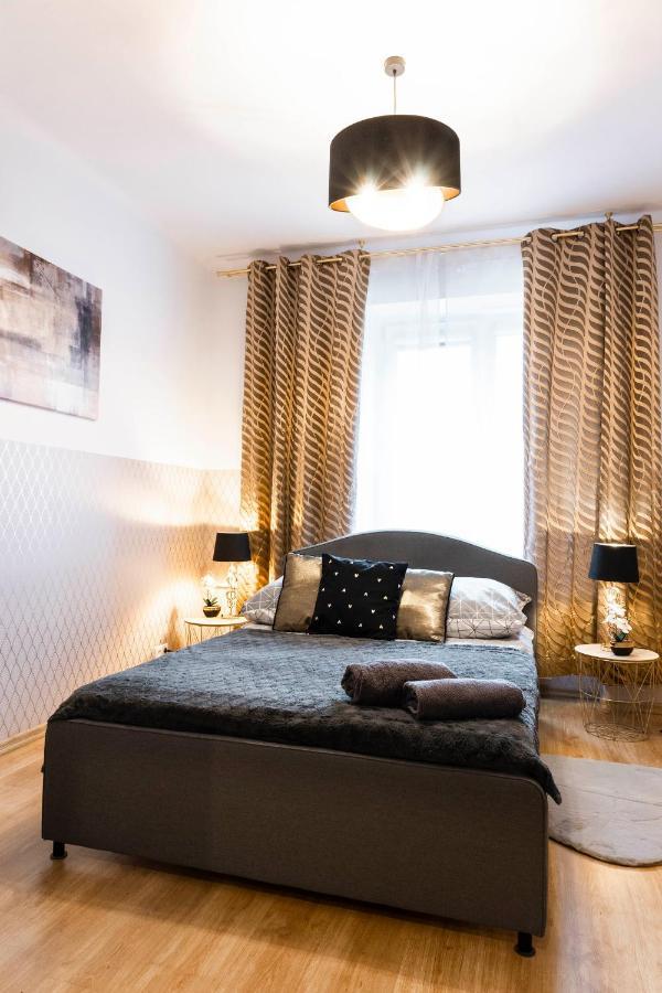 Clicktheflat Royal Route Warecka Apart Rooms Варшава Экстерьер фото